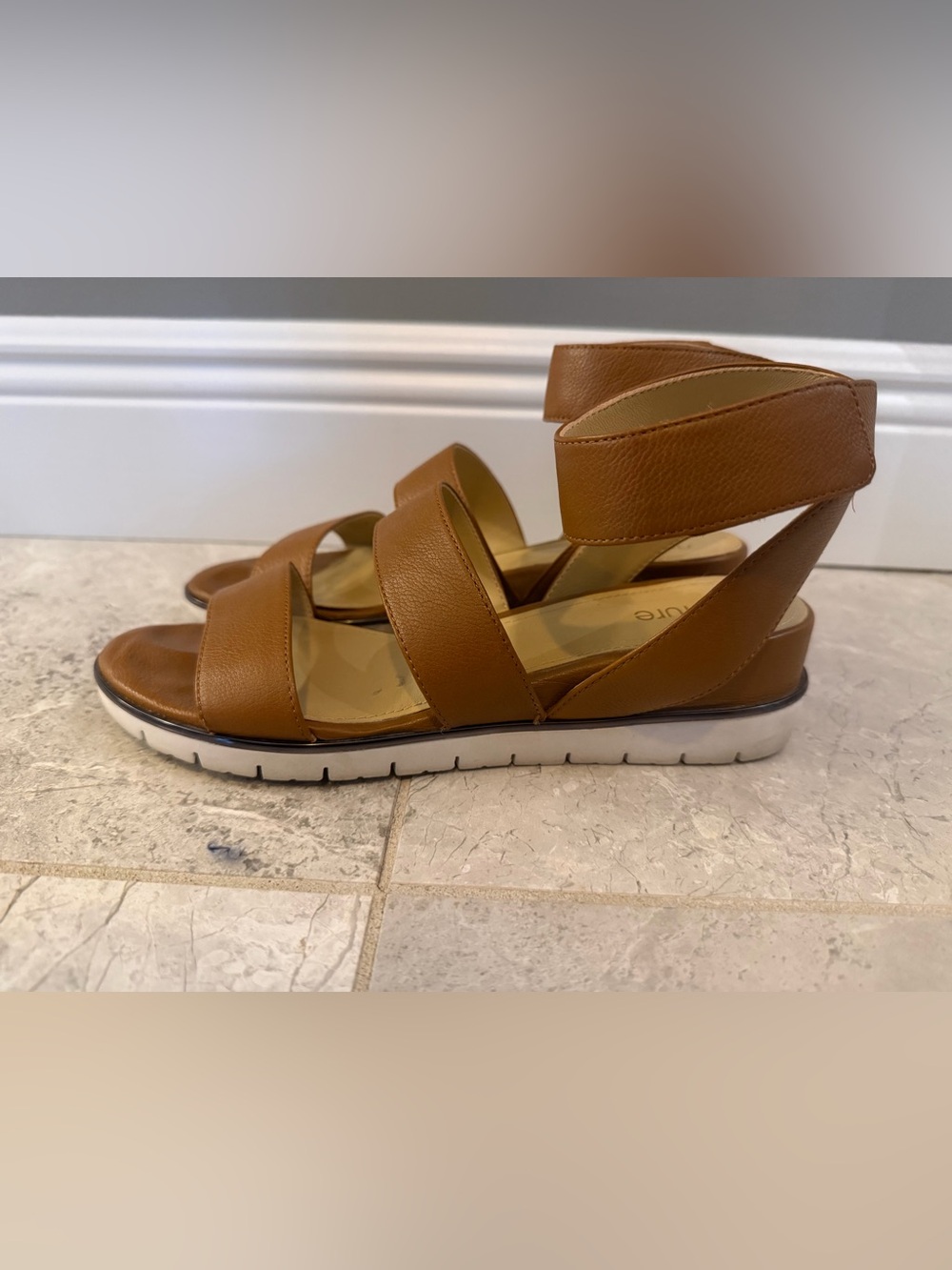 Nurture Cognac Leather Comfort Wedge Sandals Women’s 8.5M